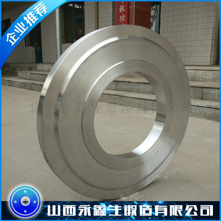 側(cè)裝煤車車輪鍛件